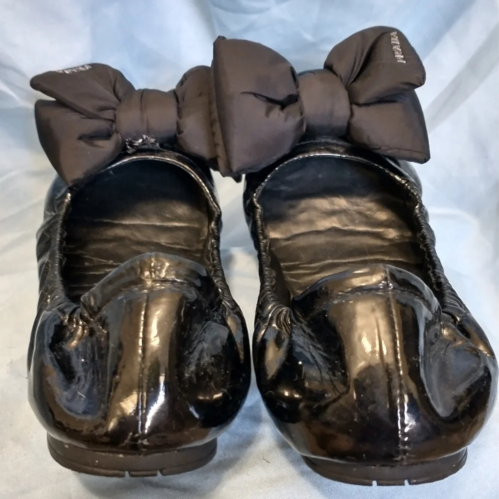 💯 Authentic PRADA Black Patent Women's Flats - Picture 9 of 12